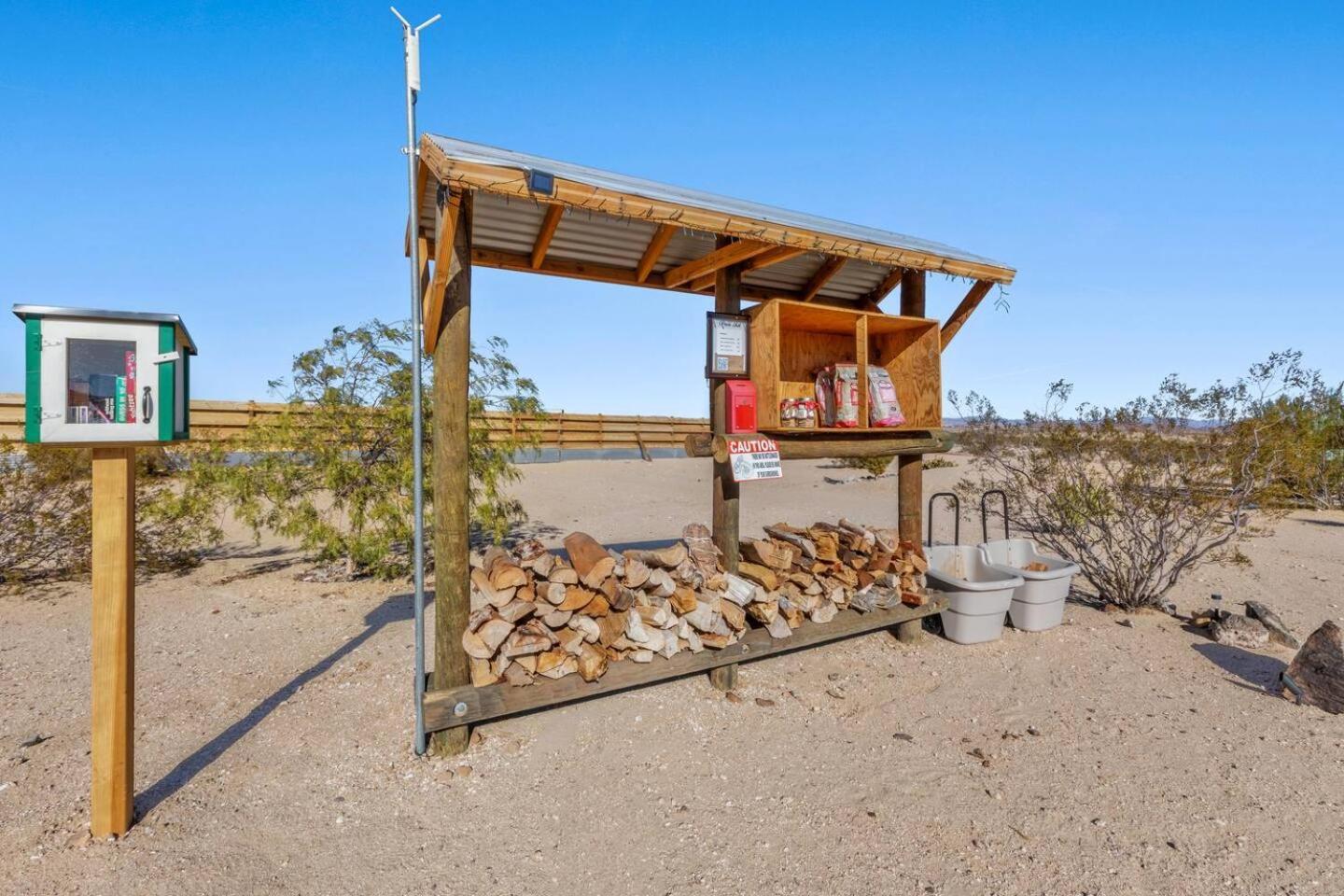 Jt Village Campground - Casa Pequena Joshua Tree Exterior photo